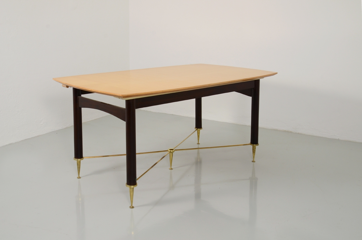 Vintage table design gallery shopping Milan