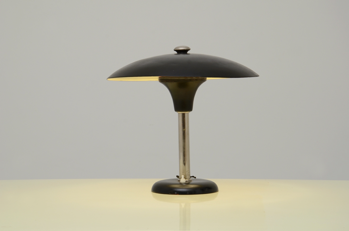 Ralf Schumacher, 1940's German black laquered table lamp.