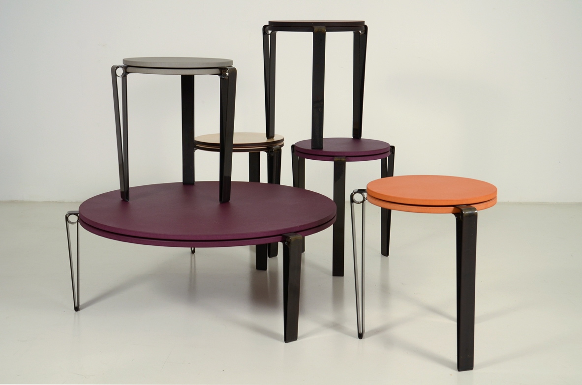 Sgabello in mdf Salone del Mobile negozio Milano