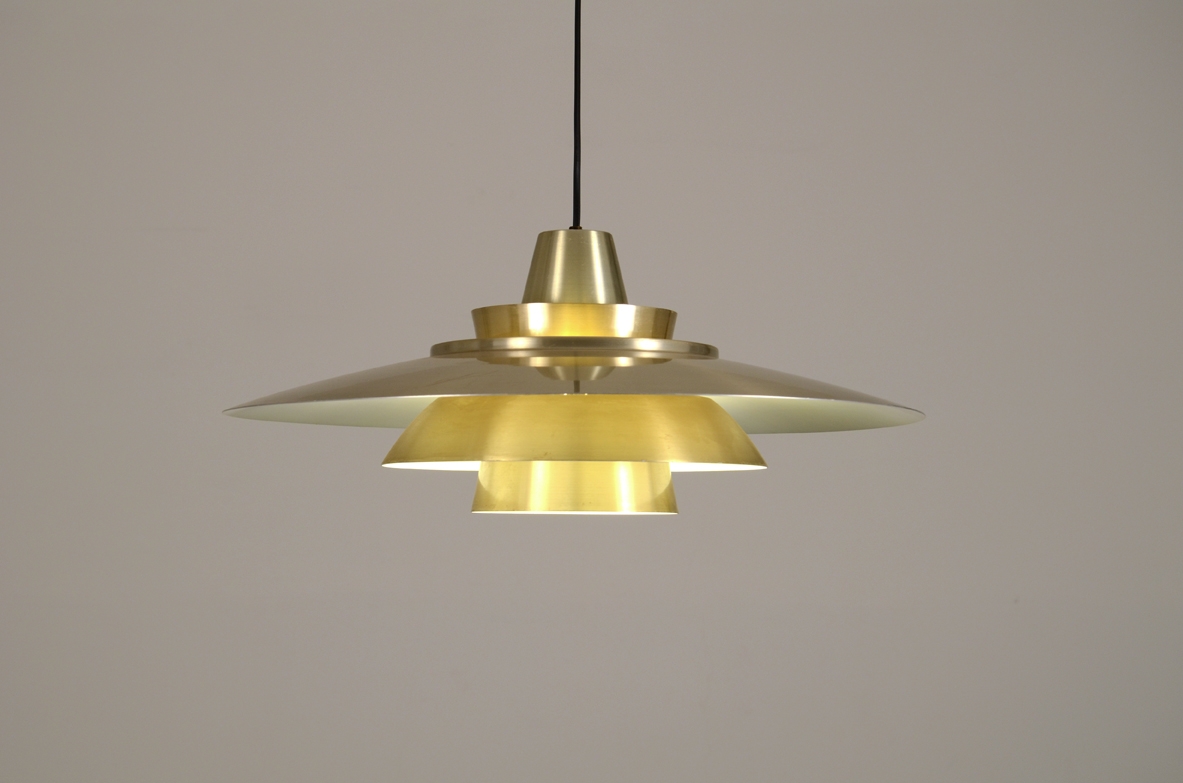 Poul Henningsen, pendant lamp produced by  Louis Poulsen in the 1960s.