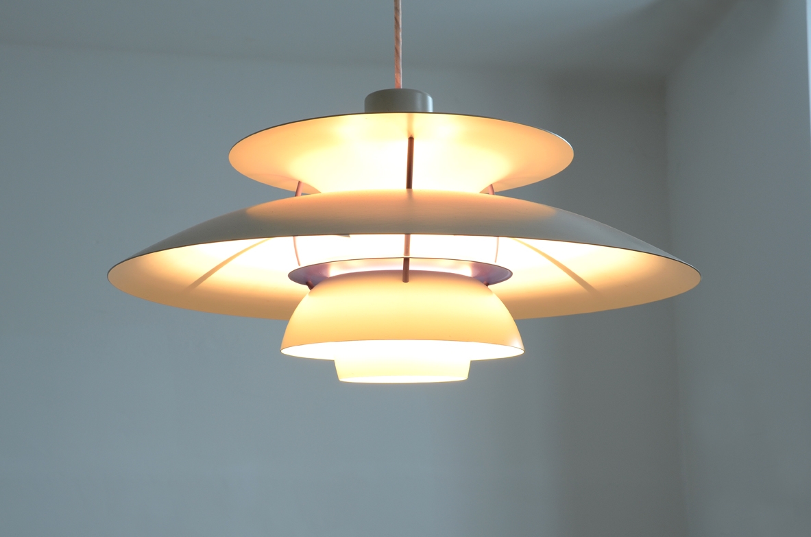 Negozio modernariato illuminazione luci lampade arredi vendesi Milano