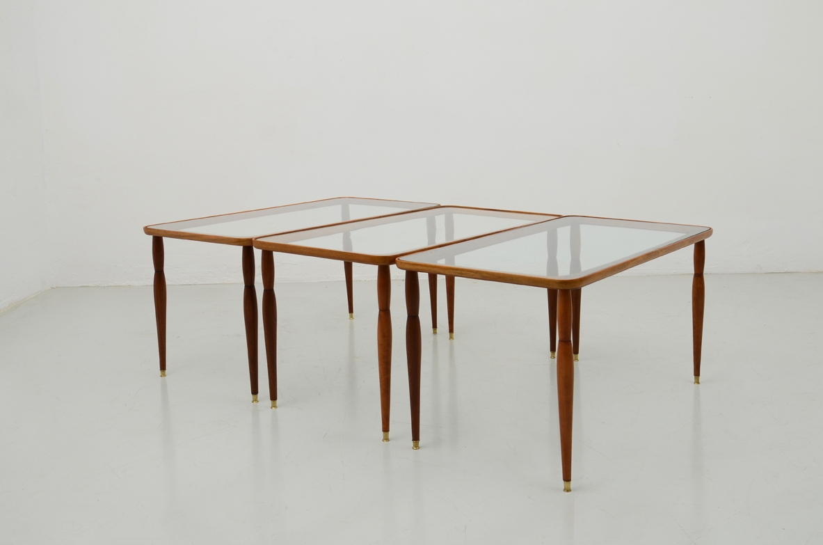 Adjustable coffee table in mahogany. Italian manufacture, 1950's