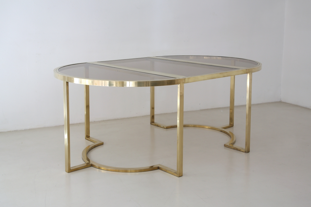 Romeo Rega, tavolo da pranzo in ottone con piano in cristallo brunito, 1970ca.