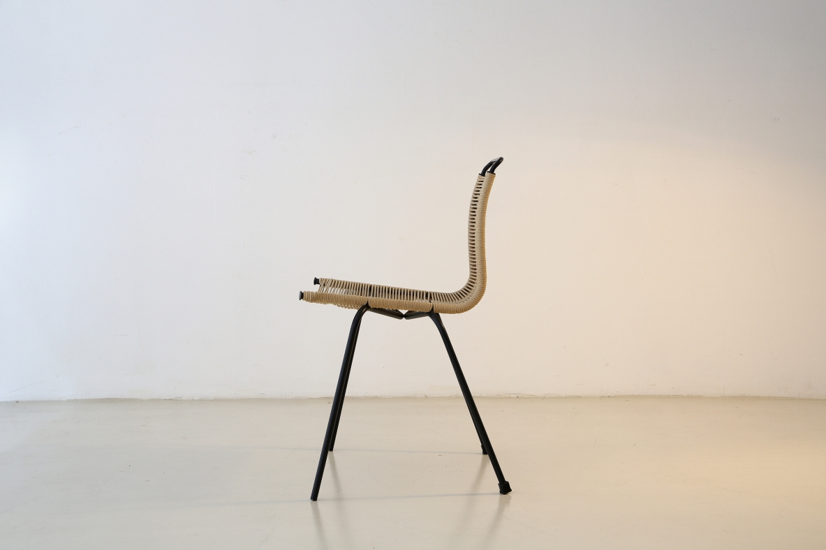 Poul Kjærholm, sedia modello PK1 in metallo e corda, prod.E. Kold Christensen,1955.