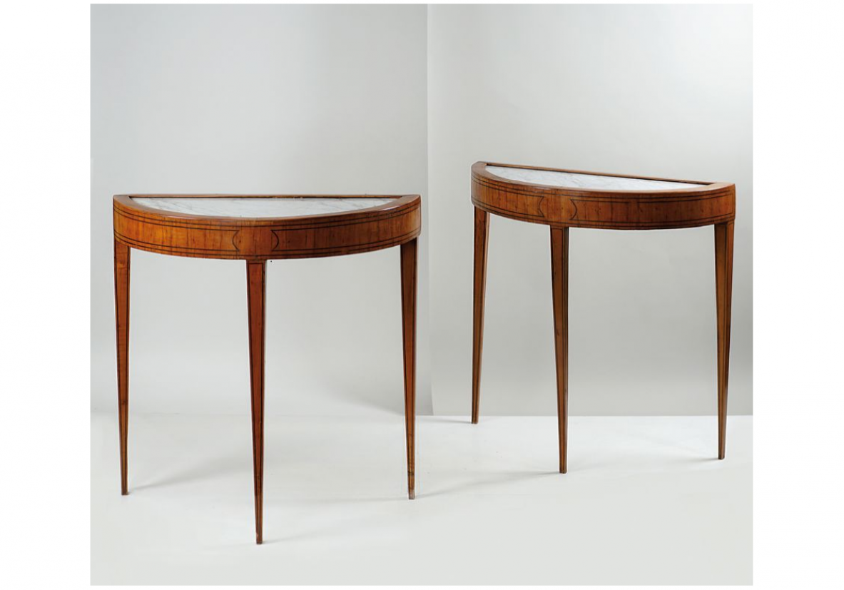 Guglielmo Ulrich, coppia di eleganti console a mezza luna