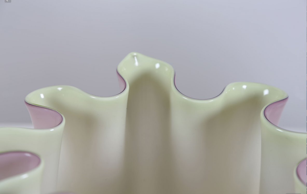 Manifattura Murano, Fazzoletto vase in layered glass.