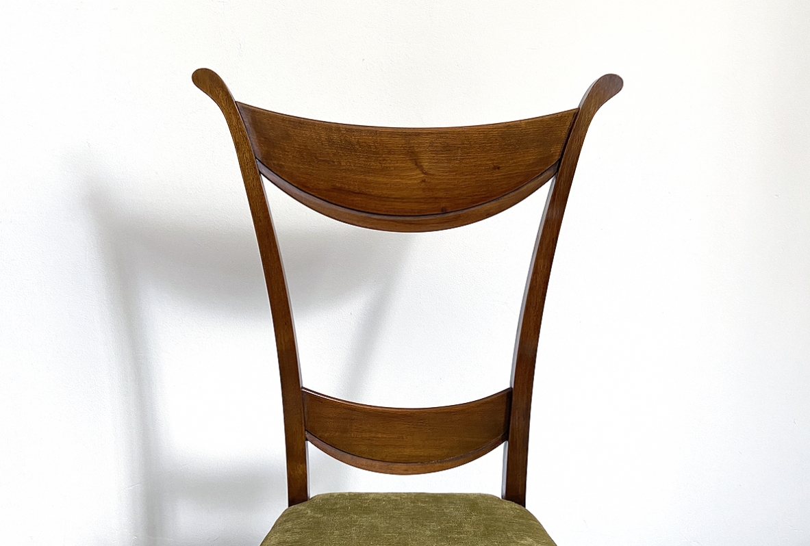 Coppia di sedie in legno con seduta imbottita, attr Guglielmo Ulrich 1940ca.