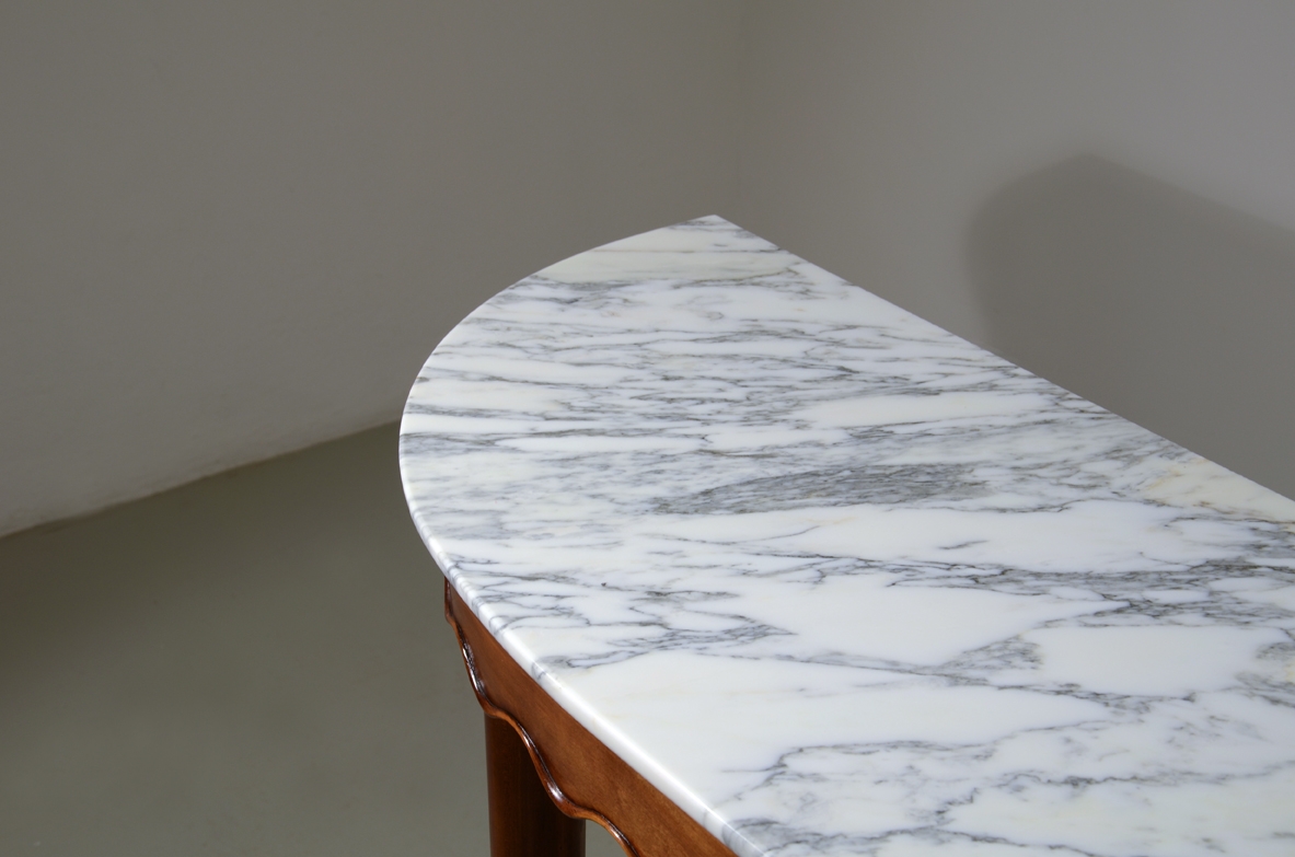 Paolo Buffa, elegante console con motivo a onda, 1940.