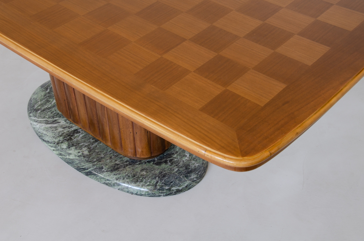 Vittorio Dassi, unique 1940's dining table with a very nice mahogany oval column and green 