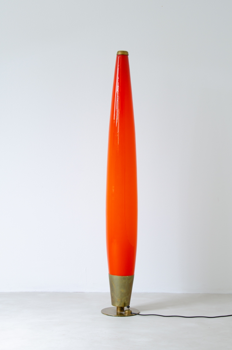 Arredoluce, rare 1950s floor lamp in orange coated glass, with round brass base.