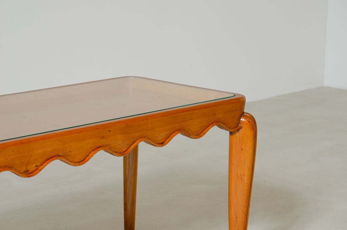 Paolo Buffa, rare 1940's coffee table in maple wood with star inlays in brass, iconic of his most refined pieces.