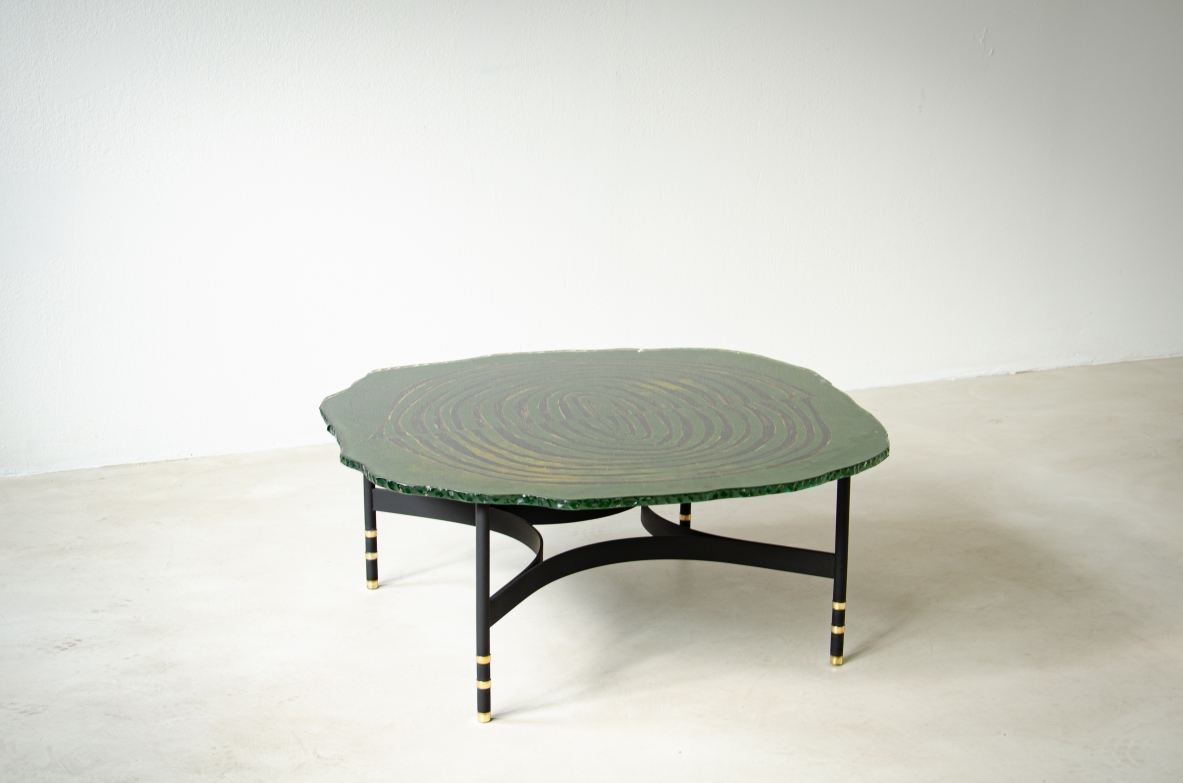 Duilio Barnabè known as Dubè (1914-1961)  Coffee table with metal and brass structure with thick glass top curved and ground along the edges and back painted in enamel. Fontana Arte 1950s