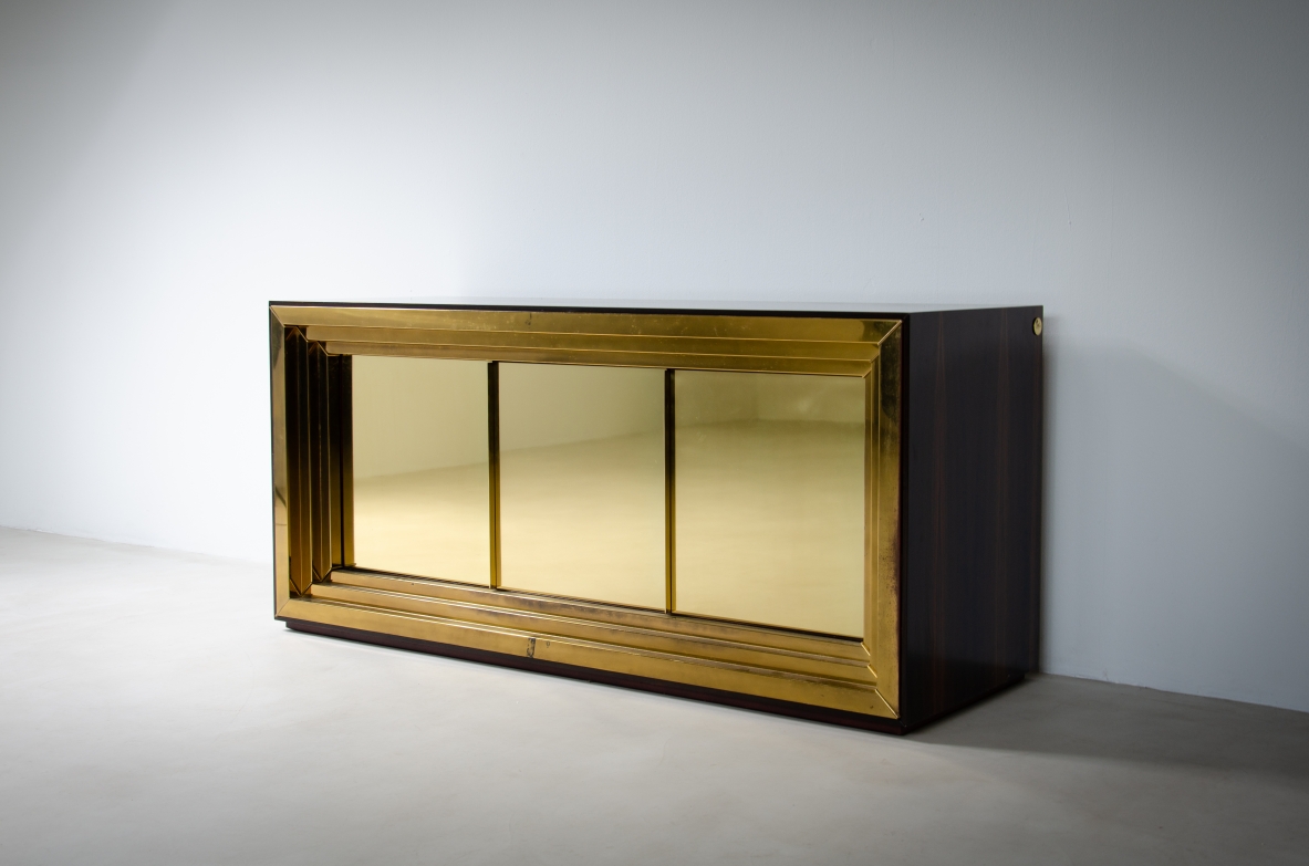 Luciano Frigerio (1928-1999)  Large and unique storage unit Manufactured by Frigerio & C. 1970s.