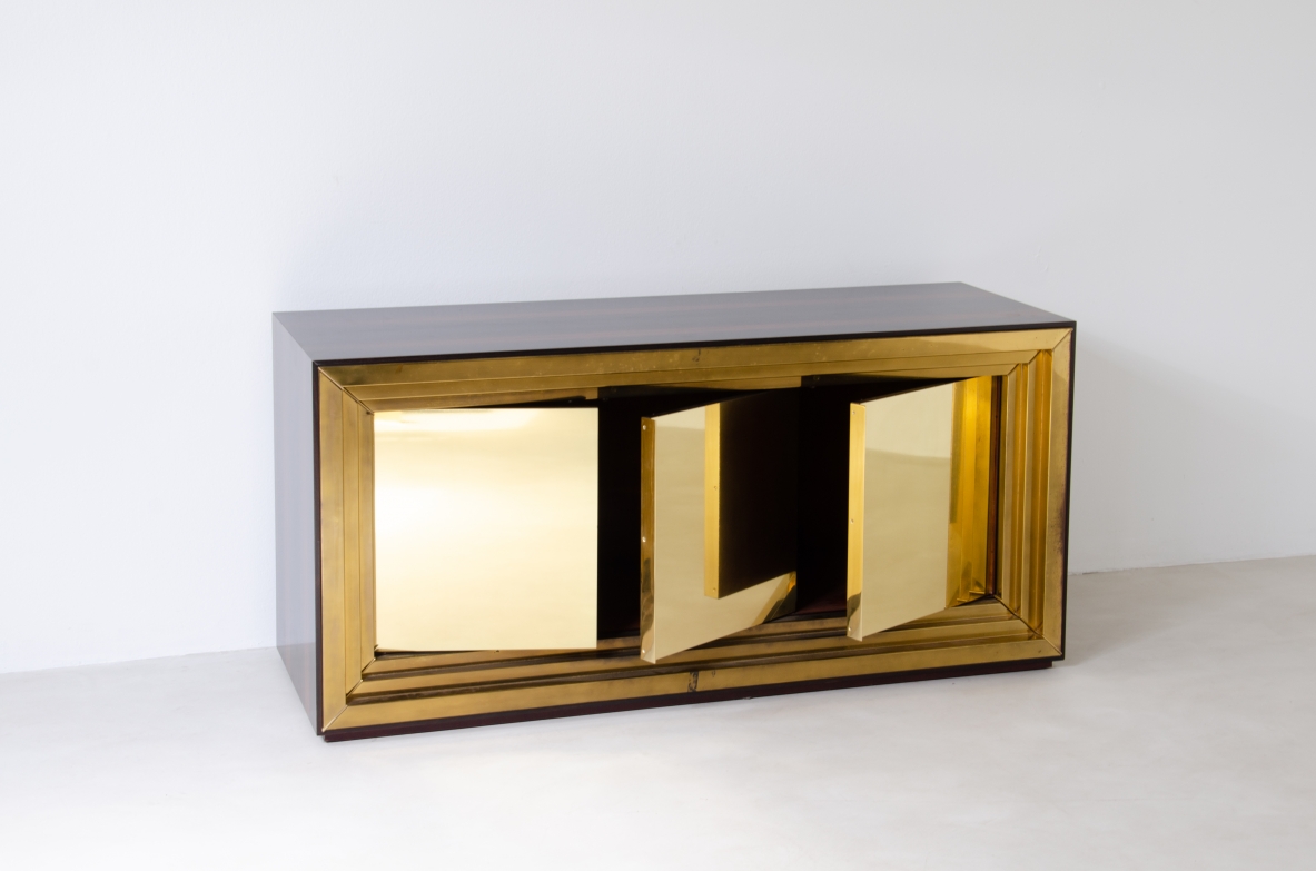 Luciano Frigerio (1928-1999)  Large and unique storage unit Manufactured by Frigerio & C. 1970s.