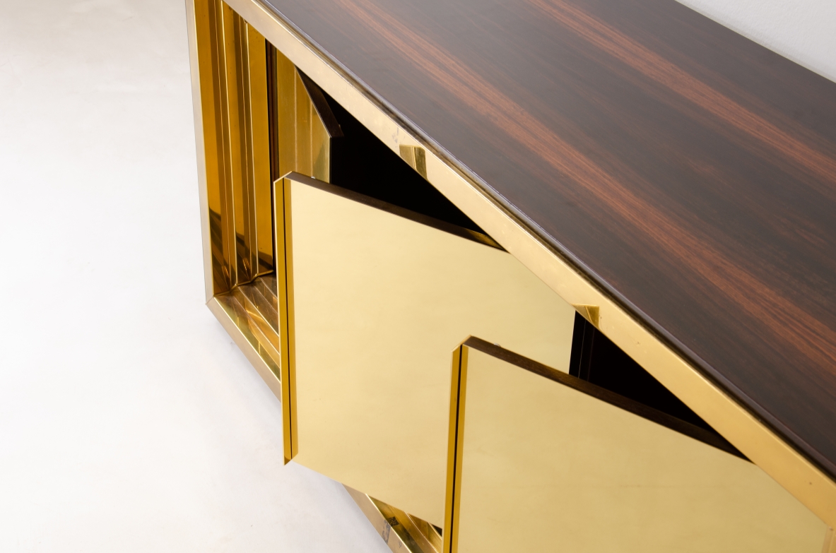 Luciano Frigerio (1928-1999)  Large and unique storage unit Manufactured by Frigerio & C. 1970s.