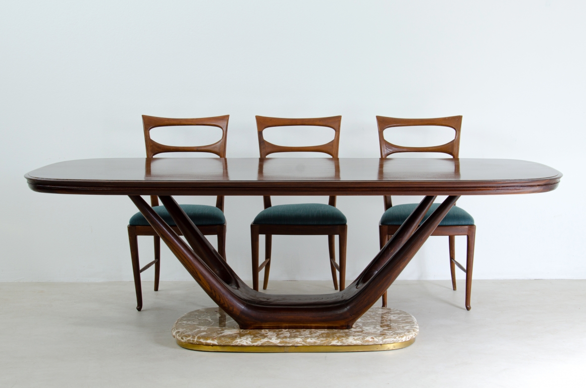 Vittorio Dassi, very elegant 1940's dining table with marble base.