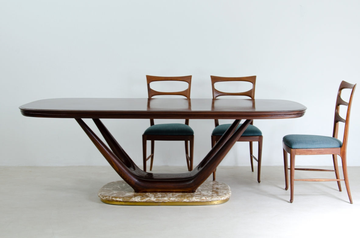Vittorio Dassi, very elegant 1940's dining table with marble base.