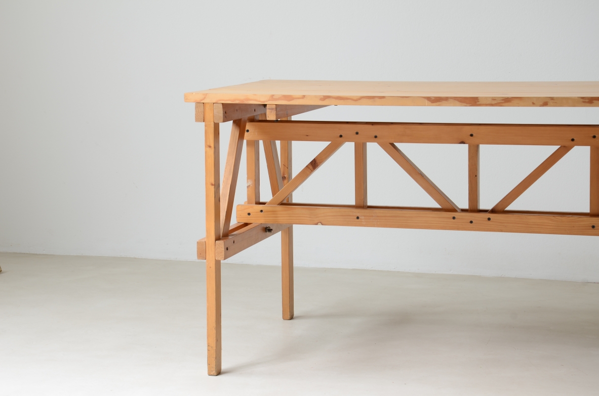 Enzo Mari 1932 - 2020  Table model “Effe”  Manufactured by Simon in 1974.