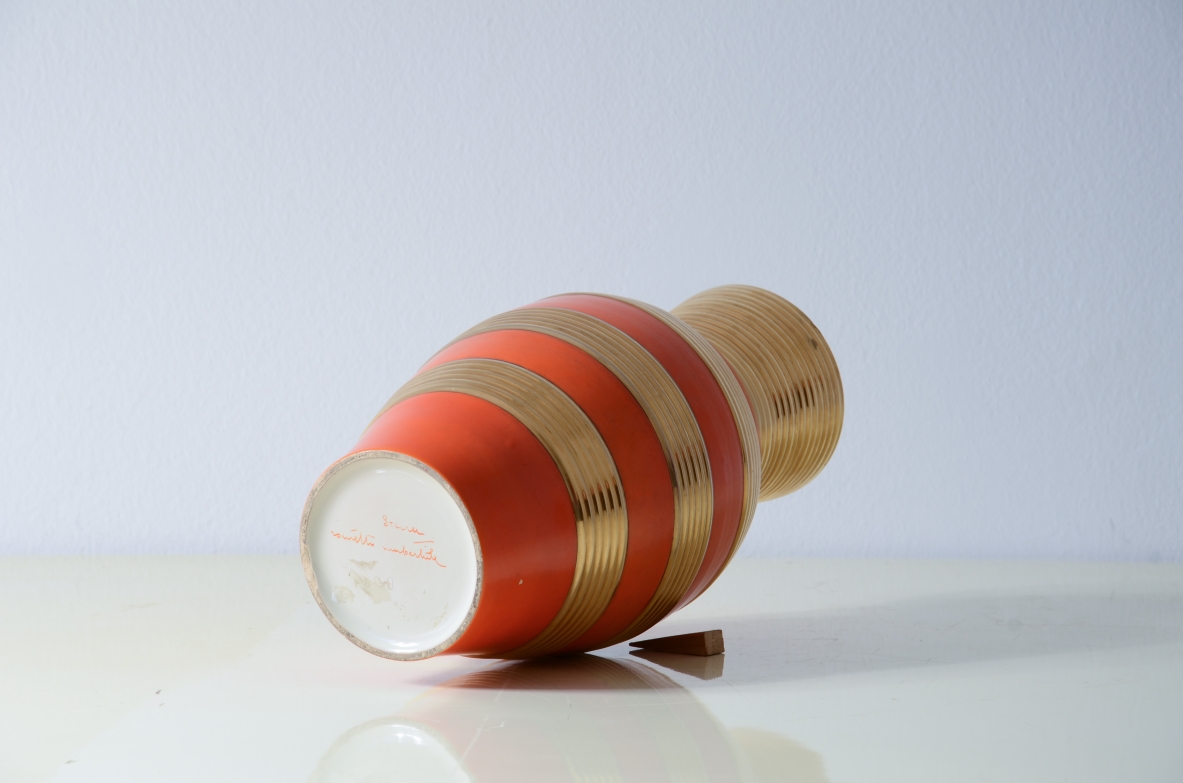 Ceramiche Rometti  Vaso di grandi dimensioni con filettatura dorata. Manifattura Umbertide 1950ca.
