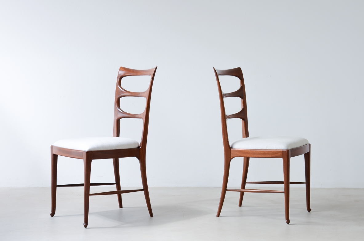 Paolo Buffa (1903-1970)  Sei eleganti sedie in noce 1938.