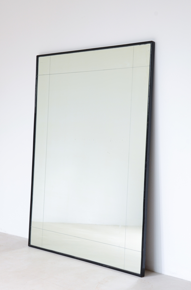 Guglielmo Ulrich  Large mirror with polished wooden frame.  Italian manufacturing 1940s