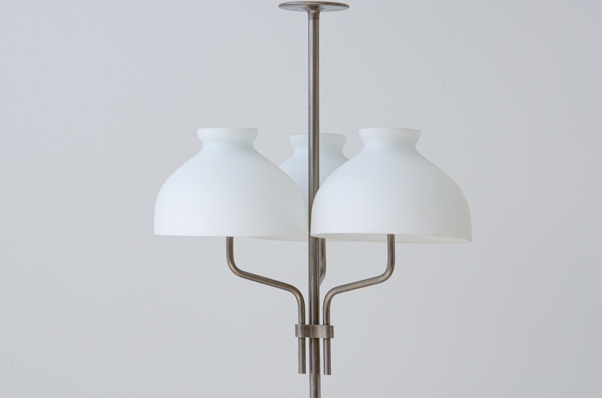 Ignazio Gardella Arenzano model floor lamp with  curved steel arms, large opaline glass diffusers. Azucena