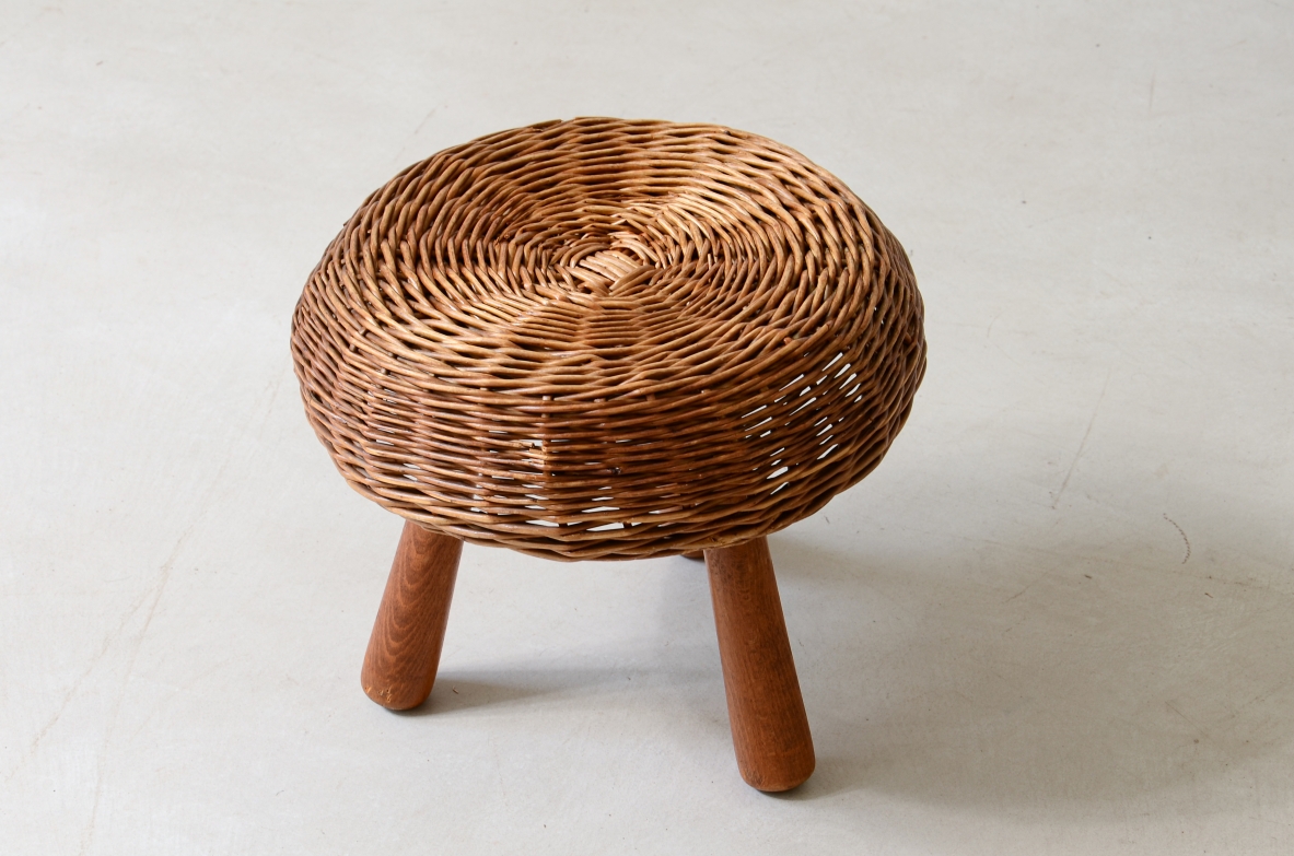 Coppia di sgabellini in rattan, anni '60