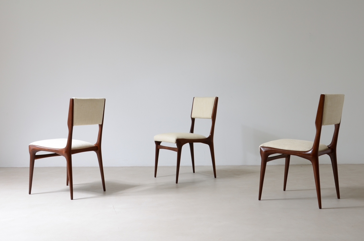 Carlo De Carli Rare set of six wood chairs model 585  Cassina production.