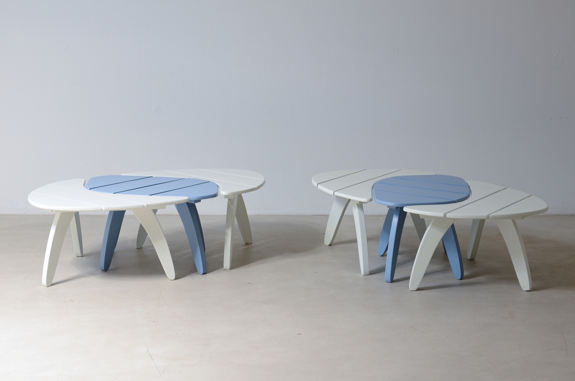 Two sets of coffee tables each composed of three modules in stained wood, Triconfort,   a France, ca. 1955.