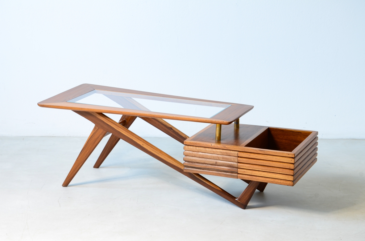 Mario Gottardi (2013-2004)  Modernist table Italian Manufacturing ca. 1950.