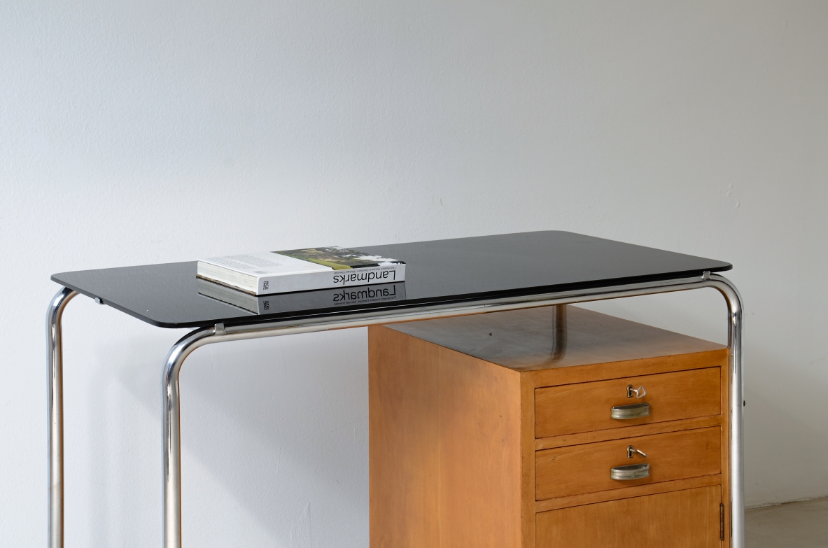 Desk in chromed tubular with drawers, Colli Torino around 1930.