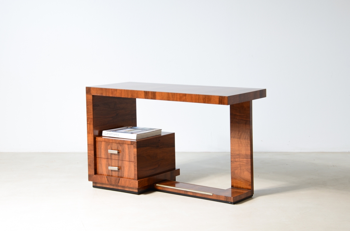 ABV. Borsani Varedo Elegant writing desk manufacture, ca. 1930.