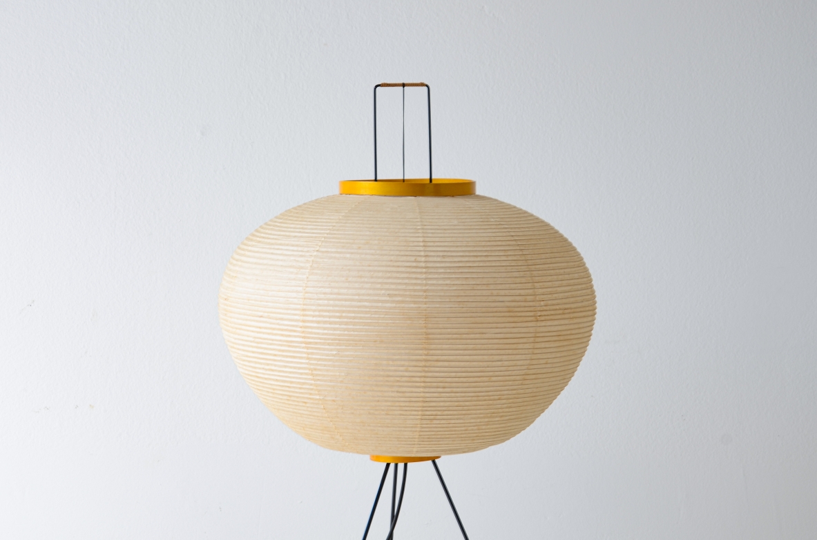 Isamu Noguchi Floor lamp in metal, wood and washi paper. 1950's