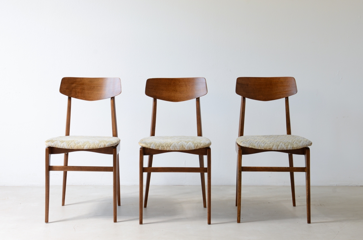 Set of 6 teak chairs with shaped folder and padded fabric seat.  Italian manufacture 1960ca.