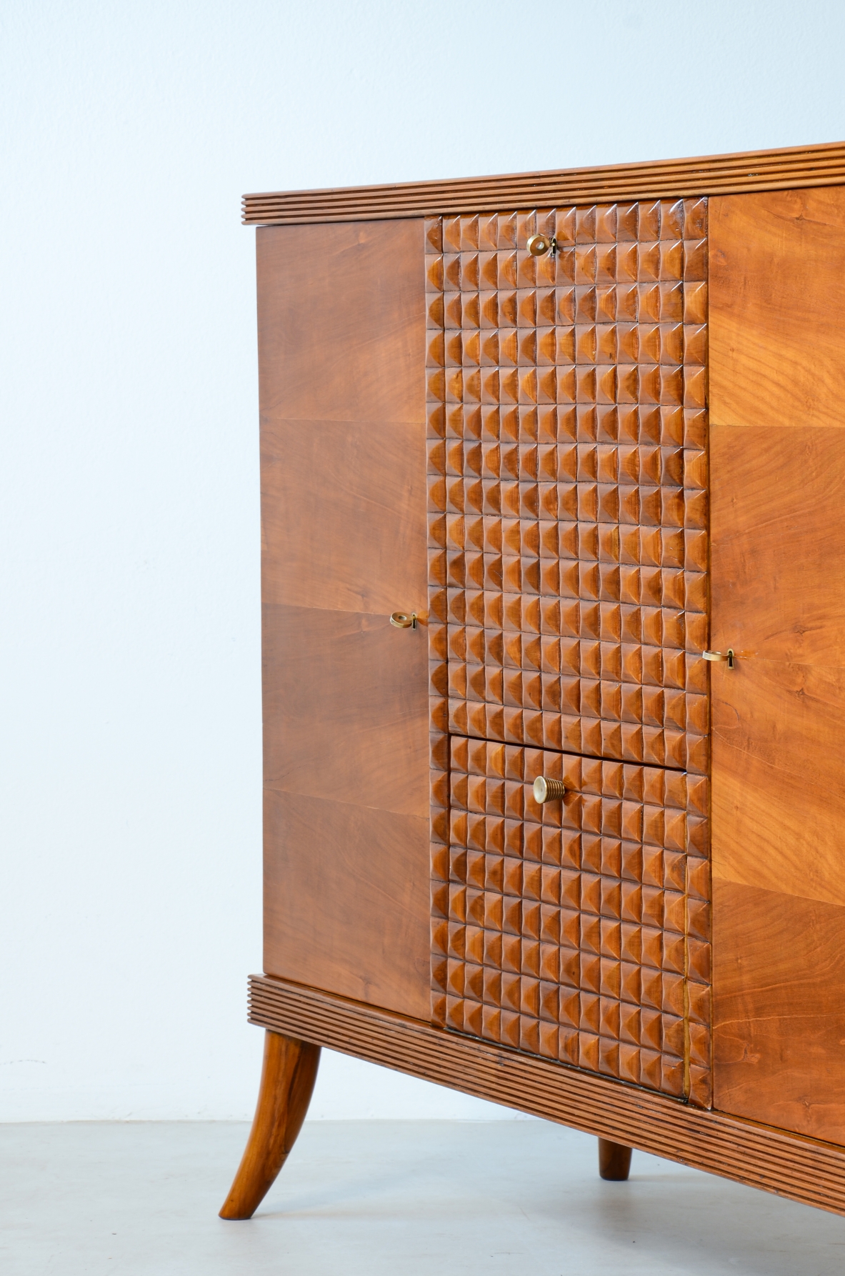 Paolo Buffa cherry cabinet bar ca.1940.