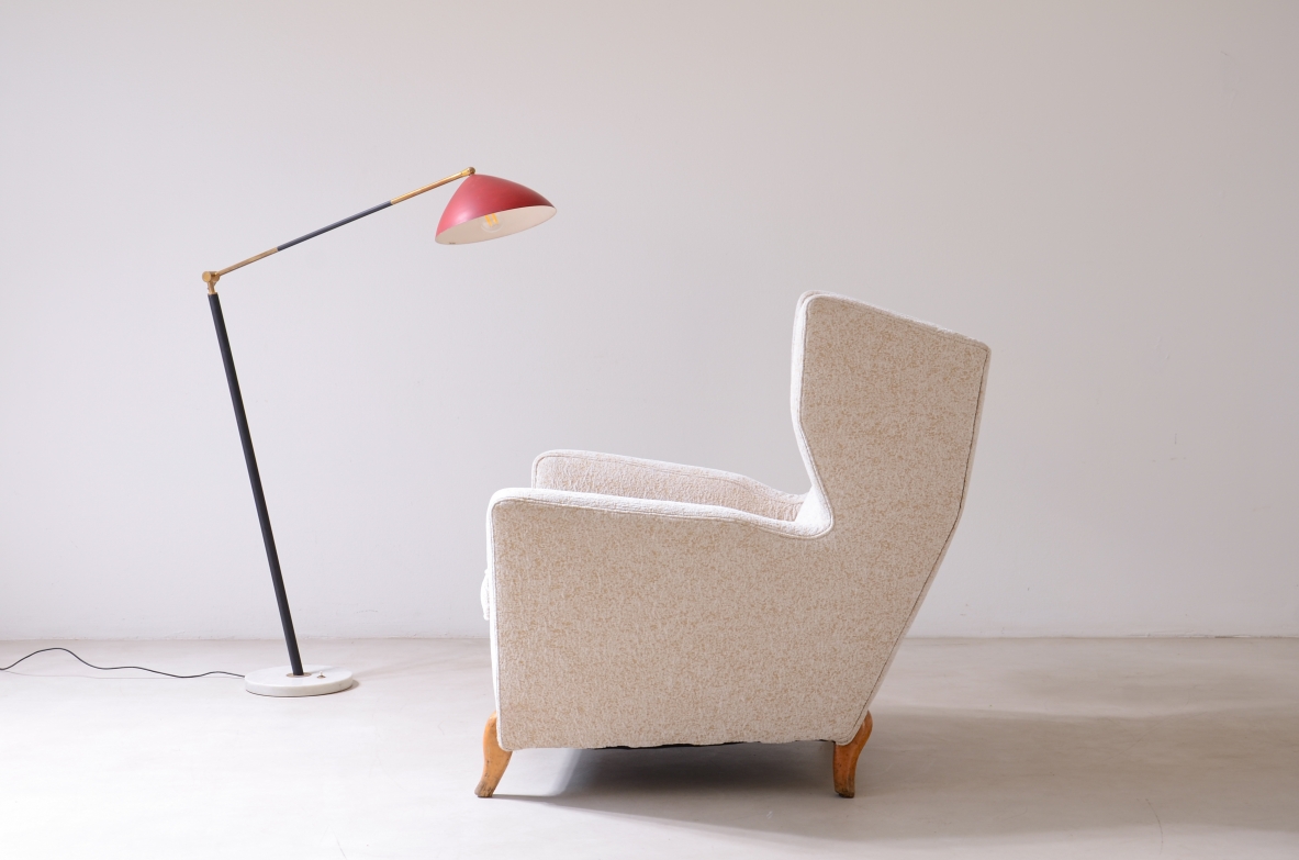 Melchiorre Bega, attr.  Bergere di forma organica con piedi in legno sagomato.  Manifattura italiana primi anni '50
