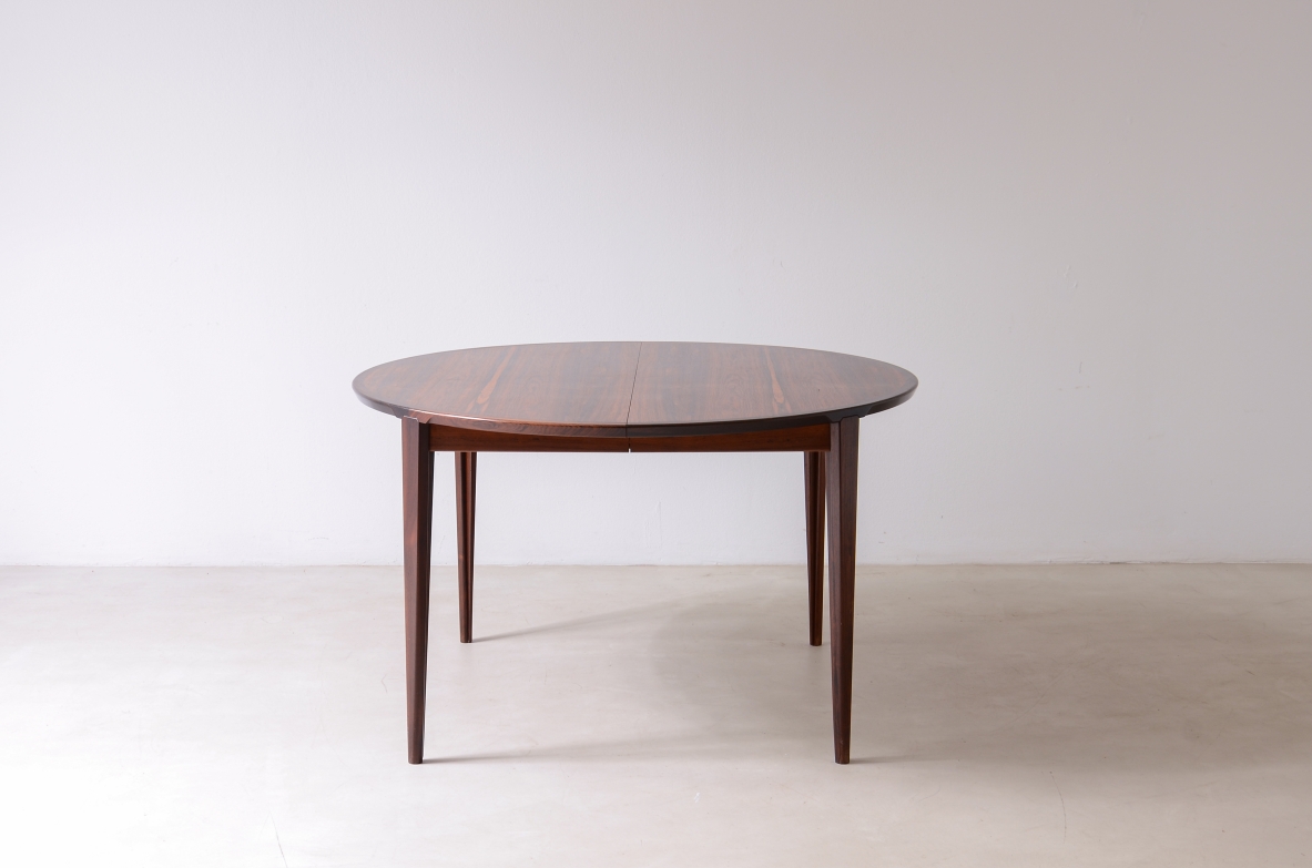 Large extendable table with four legs and two extensions and beautiful quality details.  Denmark 1960ca.