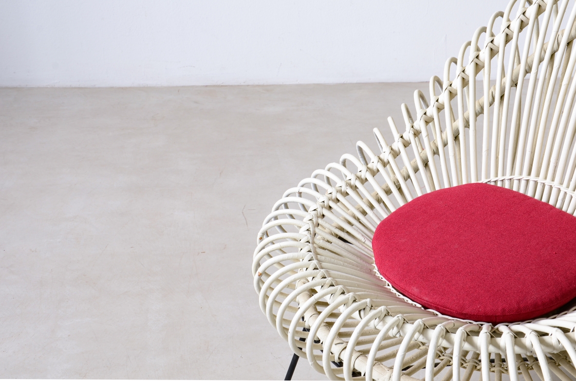 Janine Abraham e Dirk Jan Rol, coppia di poltrone in rattan laccato con struttura in metallo curvato. Prod. Edition Rougier, Olanda 1950ca.
