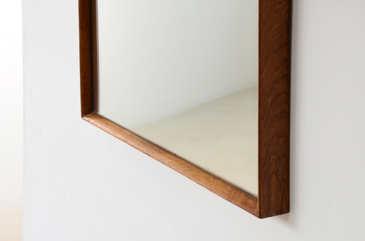Due specchiere con cornice in legno sagomato.  Manifattura anni 40.