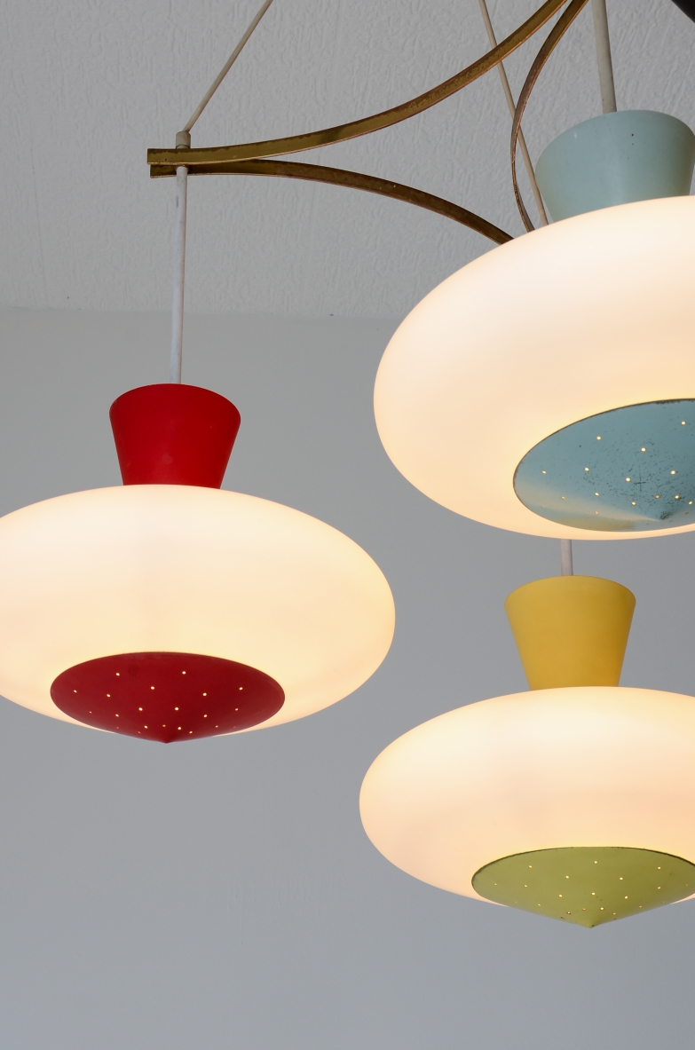 Lampadario Stilux a tre luci in vetro opalino