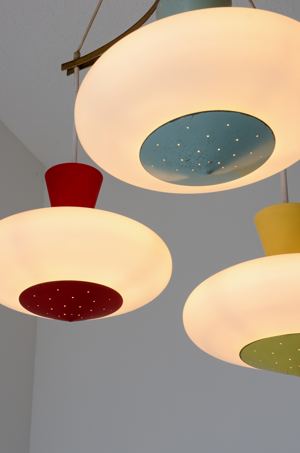 Stilux 1950's Milano. Unique three-light chandelier with a brass and painted metal frame.