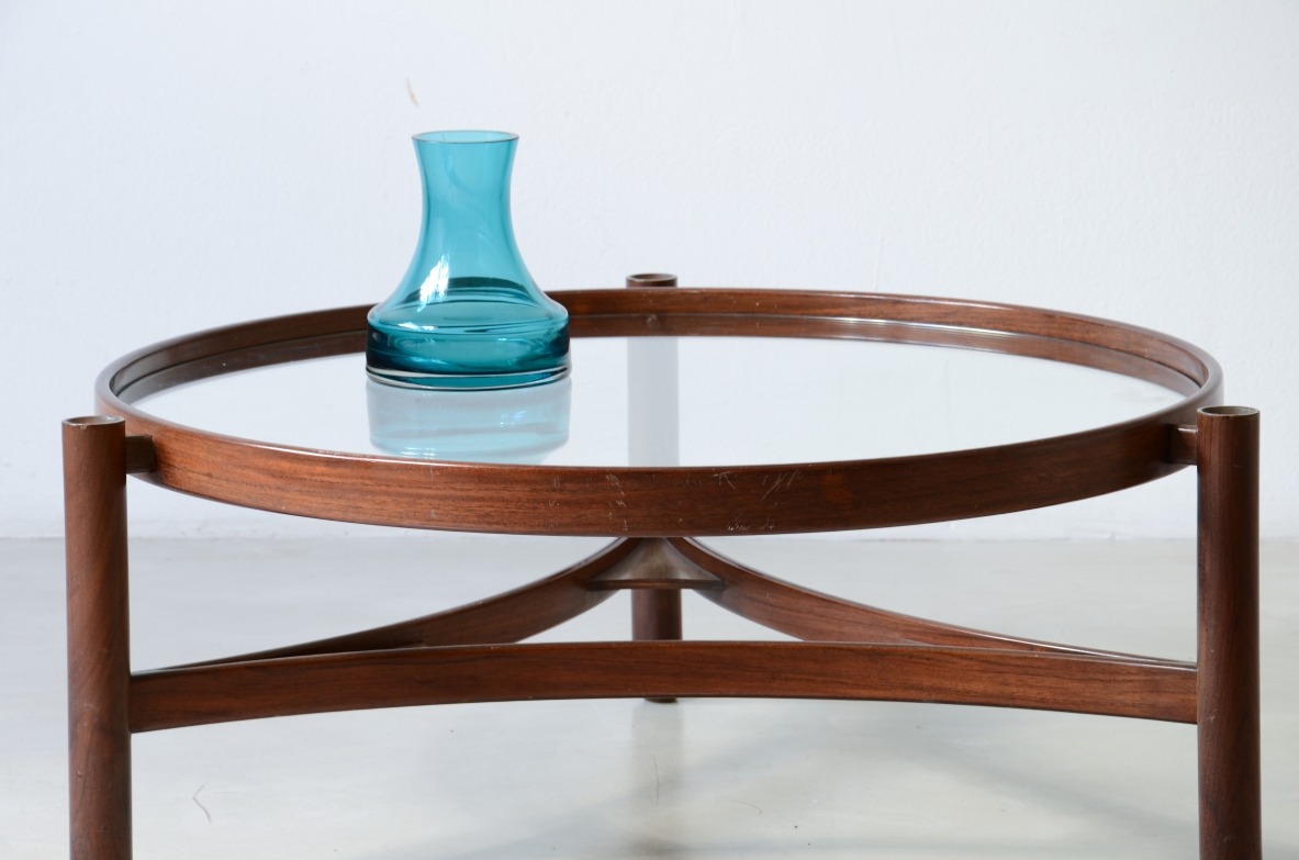 Gianfranco Frattini, Large bentwood coffee table with three turned leg. Cassina manufacture