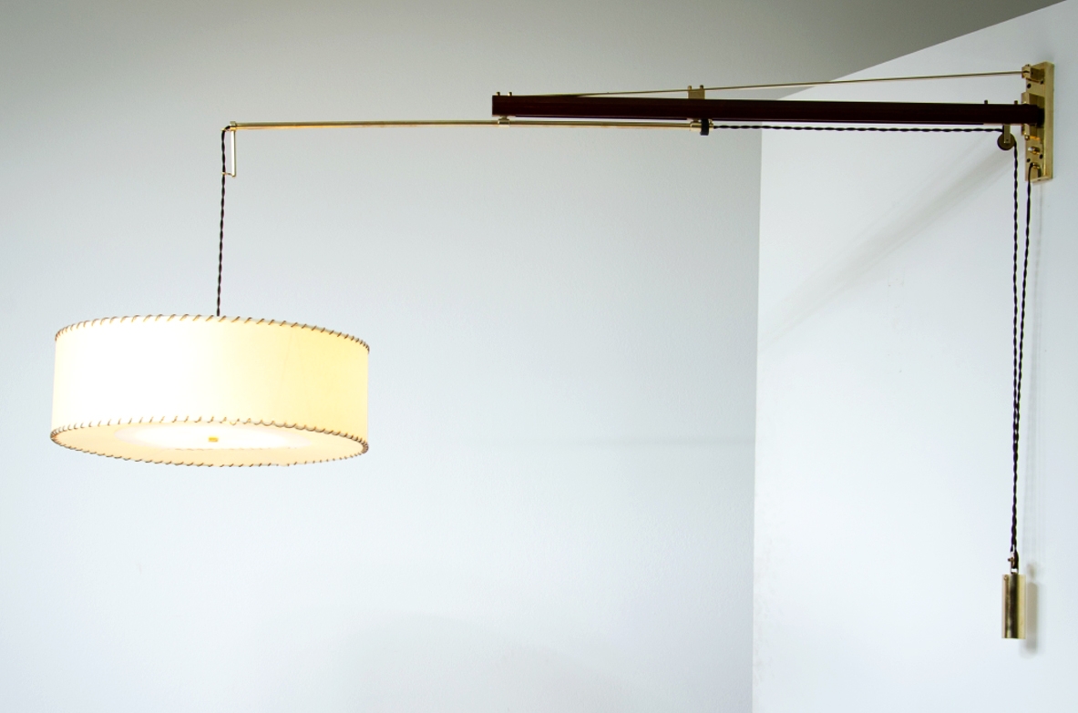Tito Agnoli (1931-2012)  Rare extendable wall lamp OLuce 1960's.