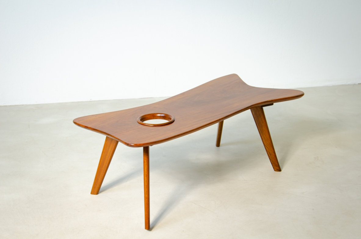 Giuseppe Scapinelli. Tavolo basso in legno. Brasile, 1950ca.