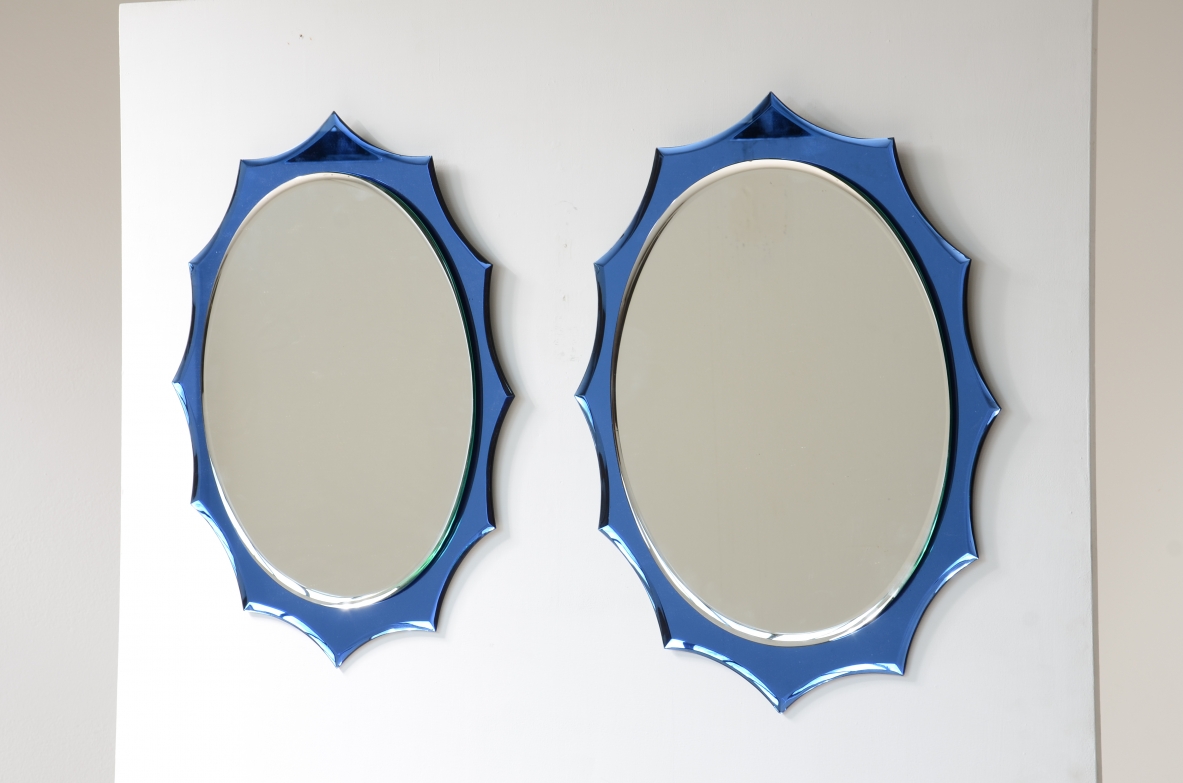Giuseppe Raimondi  Pair of elegant sunray mirrors in cut crystal and mirror.  Crystal Art production ca. 1960.