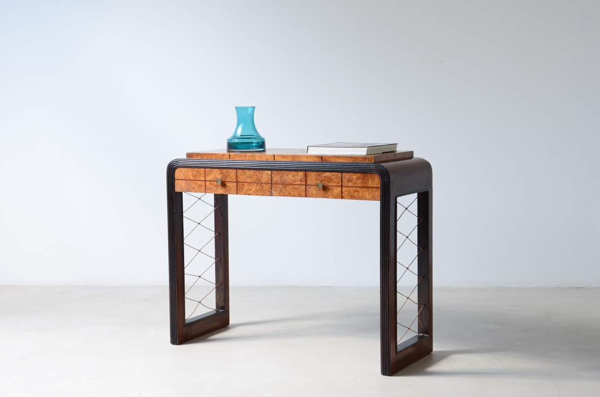 Console in legno ebanizzato con filettature sul piano in radica di noce, Manifattura italiana, 1930ca.